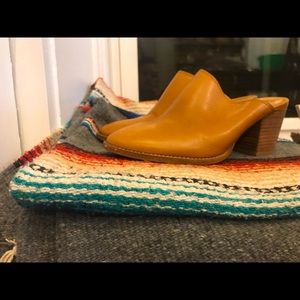 Madewell Tan Clogs. Size 5.5.